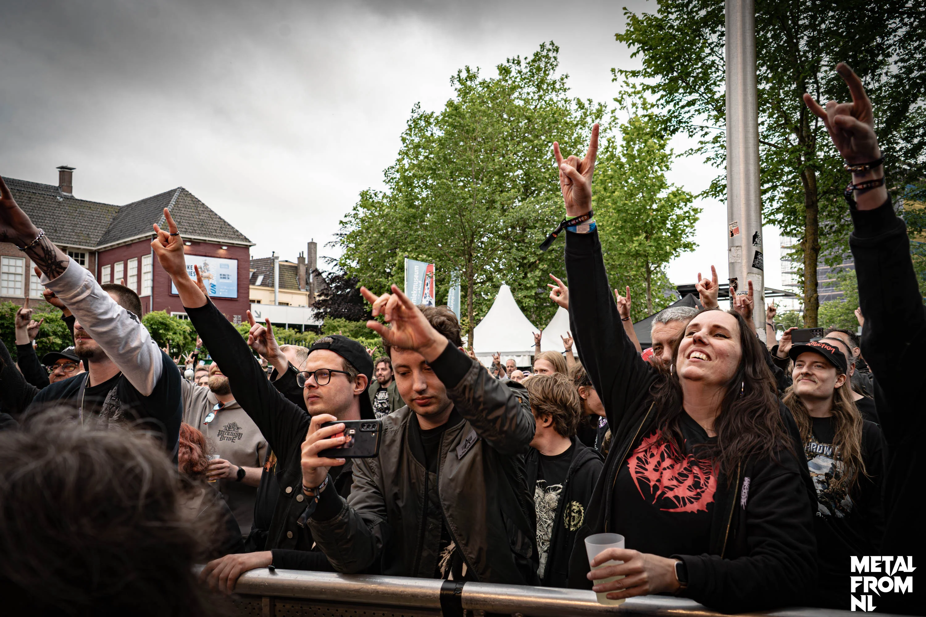 IntoTheGrave - Crowd pics