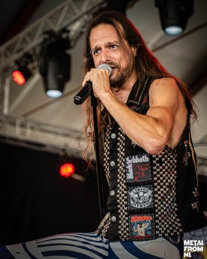 Razorblade Kleur Smoll-12.JPG