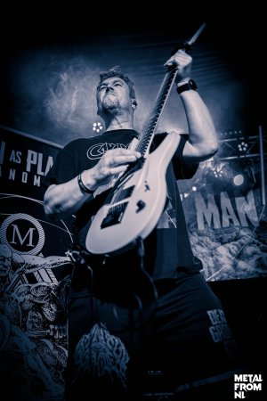 Man as Plague Blauw small-11.JPG