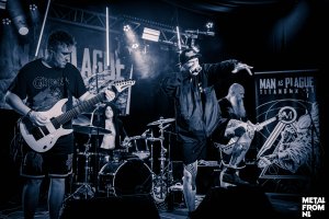 Man as Plague Blauw small-30.JPG